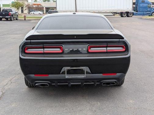Pitch Black Clearcoat 2021 Dodge Challenger R/T