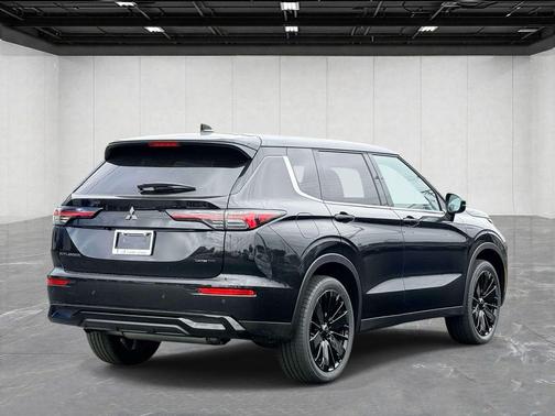 Diamond 2026 Mitsubishi Outlander LE