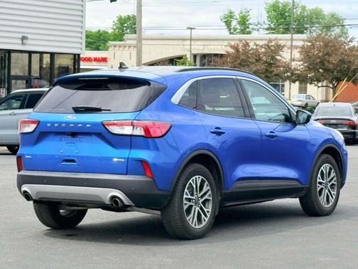 Blue Metallic 2021 Ford Escape SEL