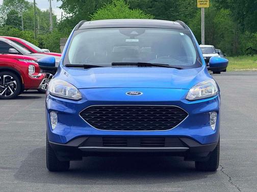 Blue Metallic 2021 Ford Escape SEL