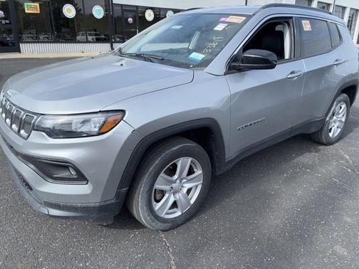 Billet Silver Metallic Clearcoat 2022 Jeep Compass Latitude