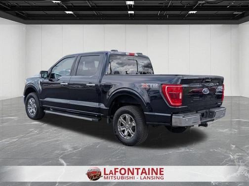 Blue 2022 Ford F-150 XLT