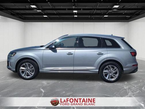 Satellite Silver Metallic 2024 Audi Q7 55 Premium Plus