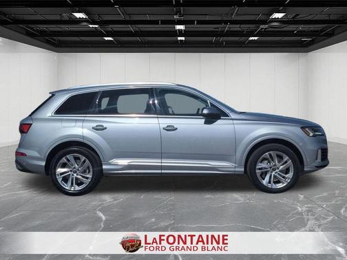 Satellite Silver Metallic 2024 Audi Q7 55 Premium Plus