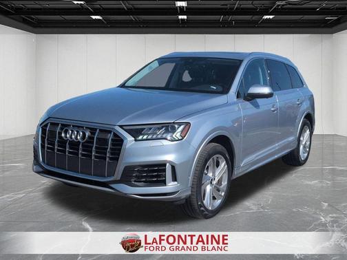 Satellite Silver Metallic 2024 Audi Q7 55 Premium Plus