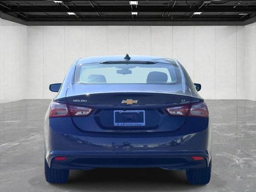 Blue Metallic 2022 Chevrolet Malibu LT