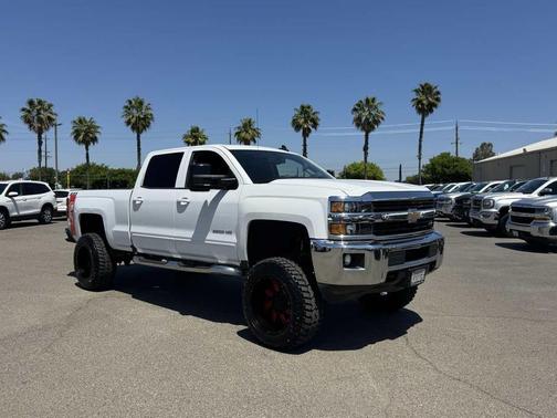 Summit White 2016 Chevrolet Silverado 2500 LT