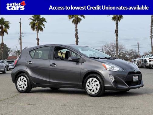 2016 Toyota Prius c One