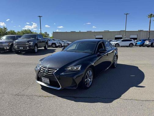 2018 Lexus IS 300 Base