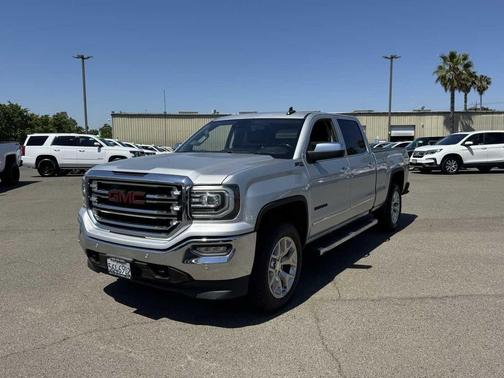 Quicksilver Metallic 2017 GMC Sierra 1500 SLT