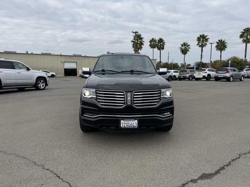 2017 Lincoln Navigator Select