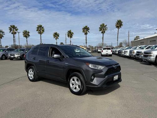2019 Toyota RAV4 Hybrid XLE