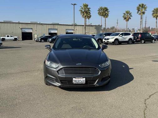 2016 Ford Fusion Hybrid SE