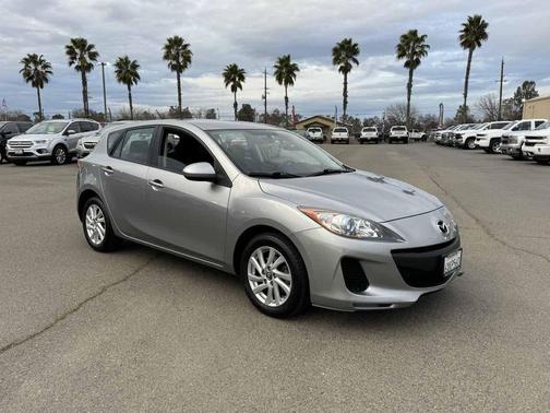2013 Mazda Mazda3 i Touring