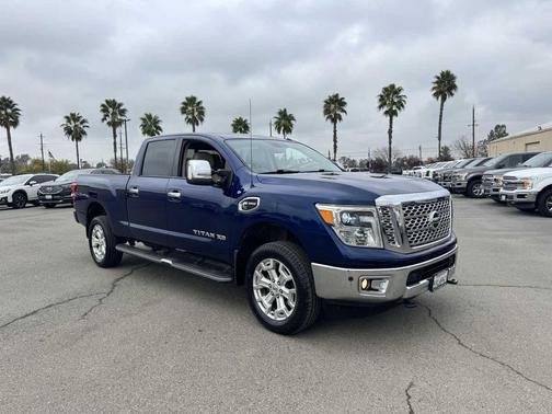 2016 Nissan Titan XD SL