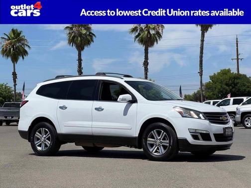 Summit White 2016 Chevrolet Traverse 1LT