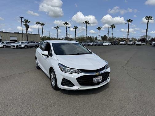2019 Chevrolet Cruze LS
