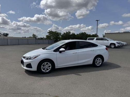 2019 Chevrolet Cruze LS