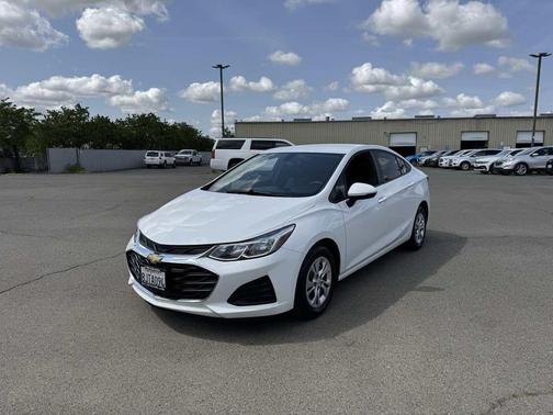 2019 Chevrolet Cruze LS