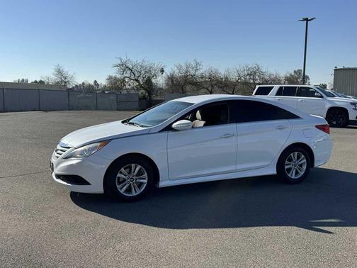 2014 Hyundai SONATA GLS