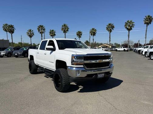 Summit White 2018 Chevrolet Silverado 1500 1LT