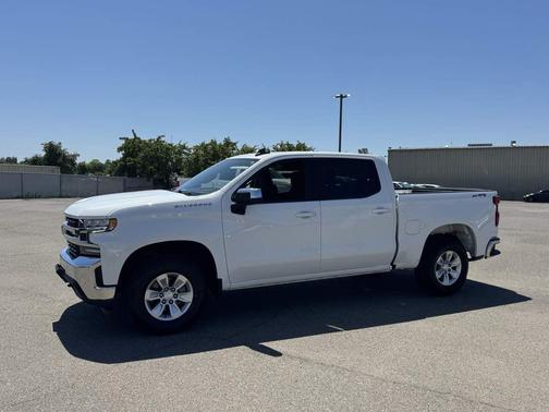 Summit White 2021 Chevrolet Silverado 1500 LT