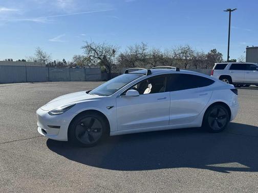 2020 Tesla Model 3 Standard Range Plus