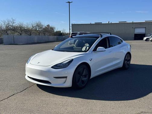 2020 Tesla Model 3 Standard Range Plus