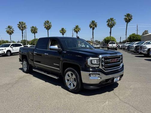 Onyx Black 2017 GMC Sierra 1500 SLT