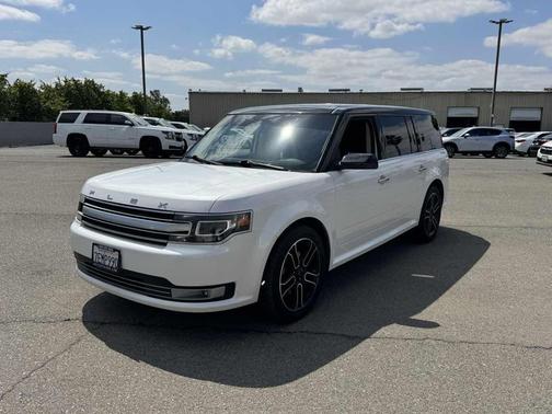 White Platinum Metallic Tri-Coat 2014 Ford Flex Limited