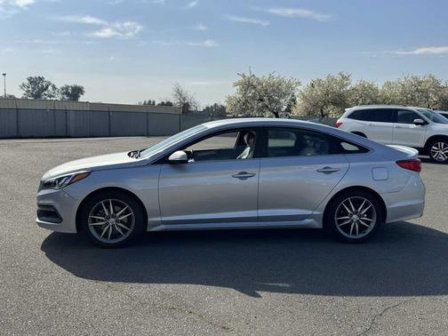 2017 Hyundai SONATA Sport 2.0T