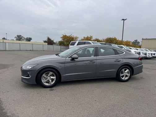 2021 Hyundai SONATA SE
