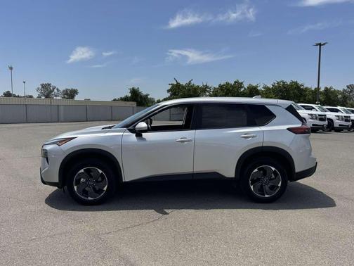 Brilliant Silver Metallic 2025 Nissan Rogue SV