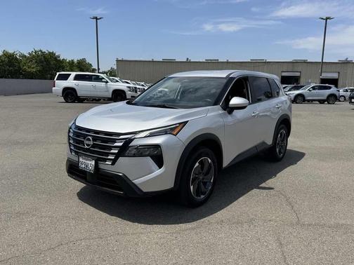 Brilliant Silver Metallic 2025 Nissan Rogue SV