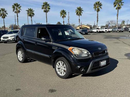 2013 Kia Soul +