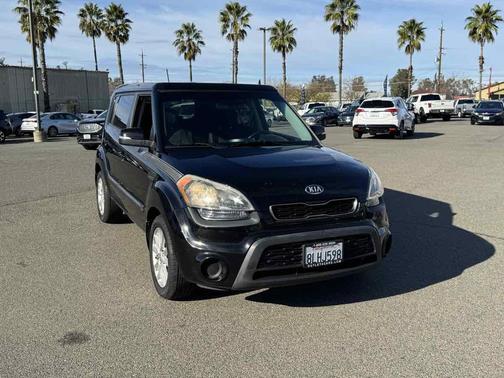 2013 Kia Soul +