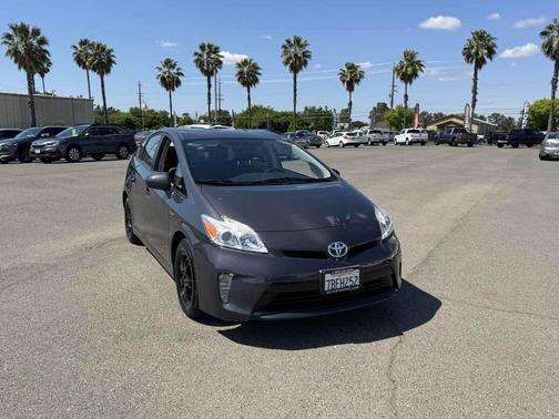 Winter Gray Metallic 2013 Toyota Prius Two