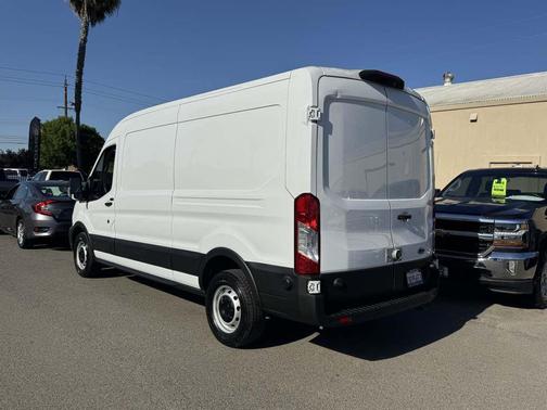 Oxford White 2020 Ford Transit-250 Base