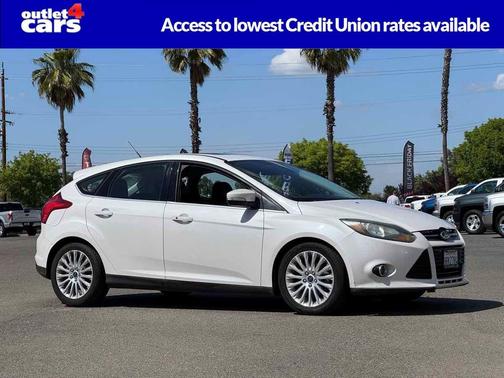 White Platinum Metallic Tri-Coat 2012 Ford Focus Titanium