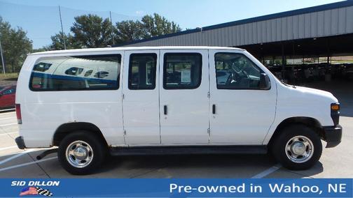 2011 Ford E350 Super Duty XL