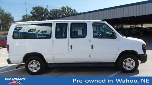 2011 Ford E350 Super Duty XL