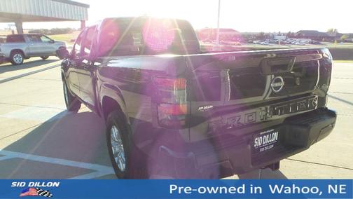 2022 Nissan Frontier SV