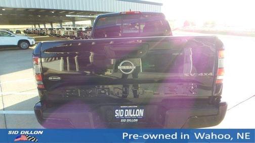 2022 Nissan Frontier SV