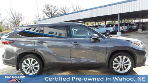 2022 Toyota Highlander Limited