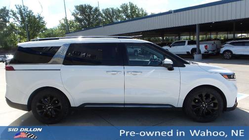 2023 Kia Carnival SX