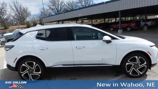 2026 Chevrolet Equinox EV LT 2