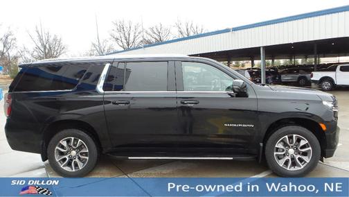 2023 Chevrolet Suburban LT