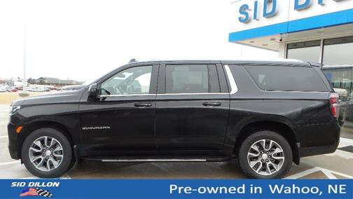 2023 Chevrolet Suburban LT