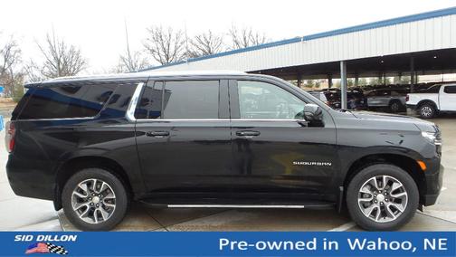 2023 Chevrolet Suburban LT