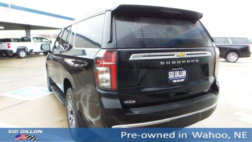 2023 Chevrolet Suburban LT